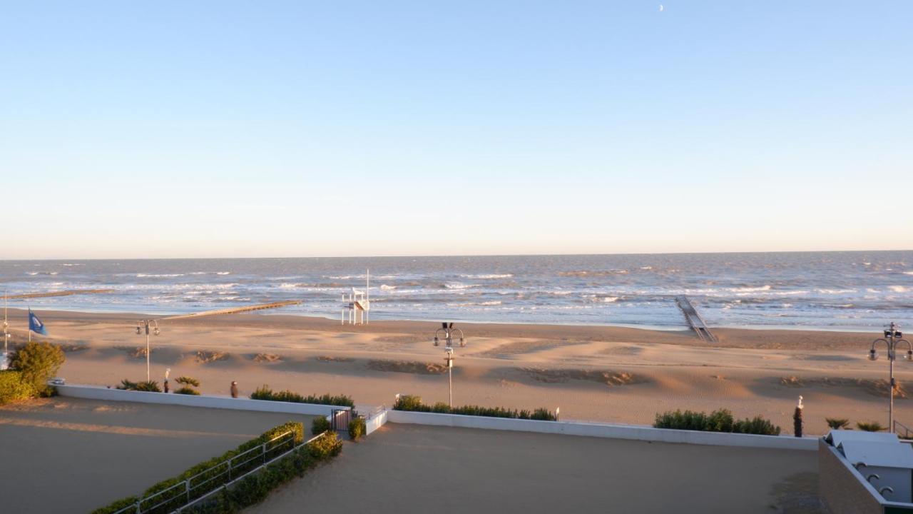 App4Rent Augustus Sea View - Family House - Wifi&Parking - 3 Rooms Lido di Jesolo Eksteriør bilde